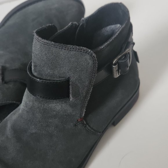 LEVI'S | Suede ankle boots gray black sz 7.5 - Picture 2 of 7